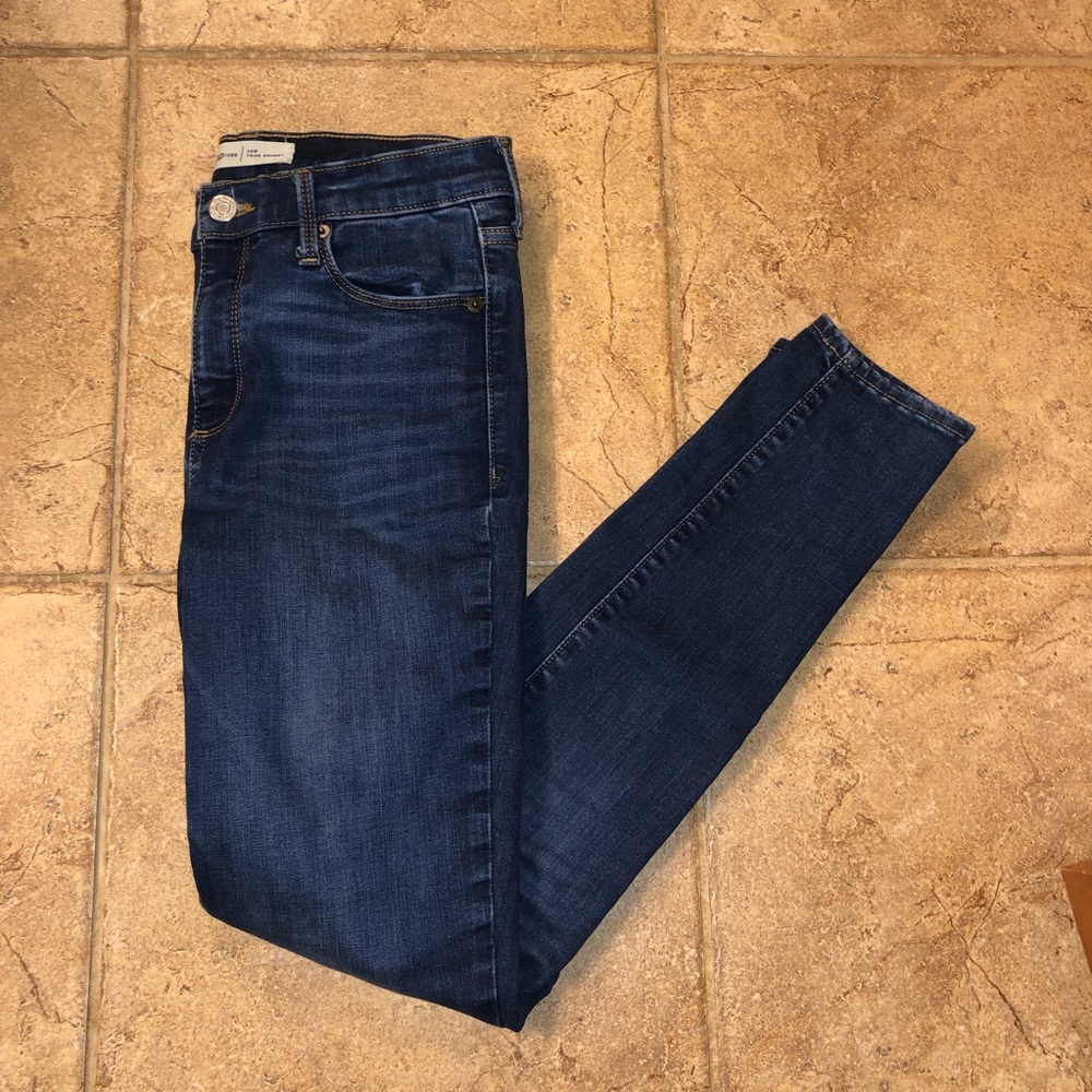Gap stretchy skinny jeans